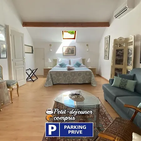 Suite indépendante de 66m2 tout confort et calme Villefranche-de-Rouergue Extérieur photo