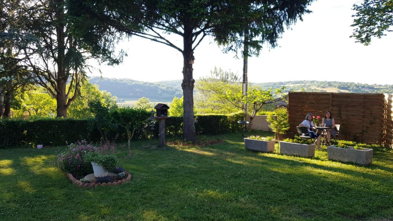 Indépendante De 66m2 Confort Et Calme Hébergement de vacances Villefranche-de-Rouergue